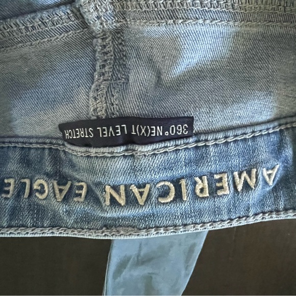 AE American Eagle Next Level Ripped Jean High-Waisted Destroyed Size 0 Short - Picture 12 of 16